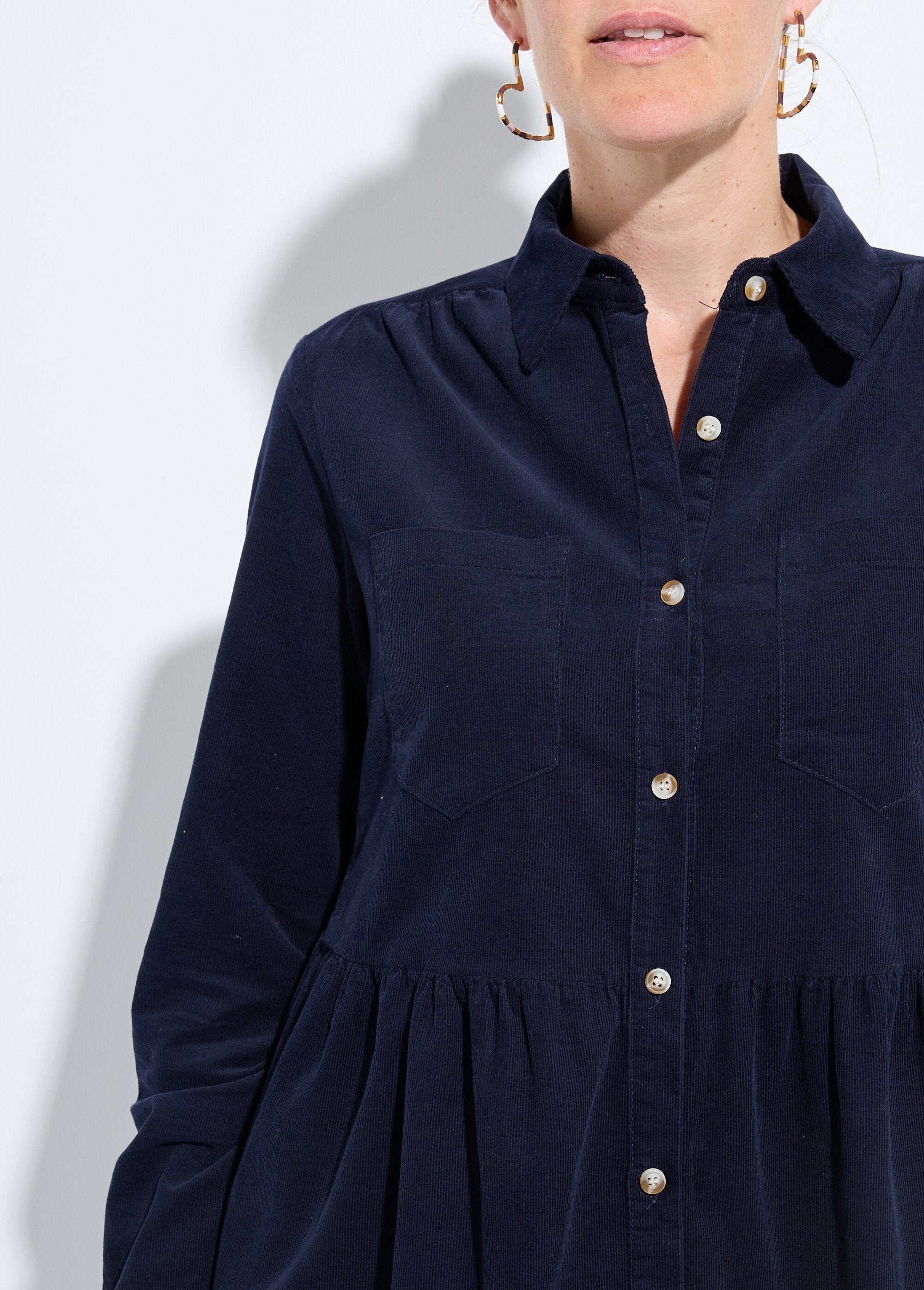 Vestido_camisero_de_terciopelo_con_cintura_plisada_Marina_DE1_slim