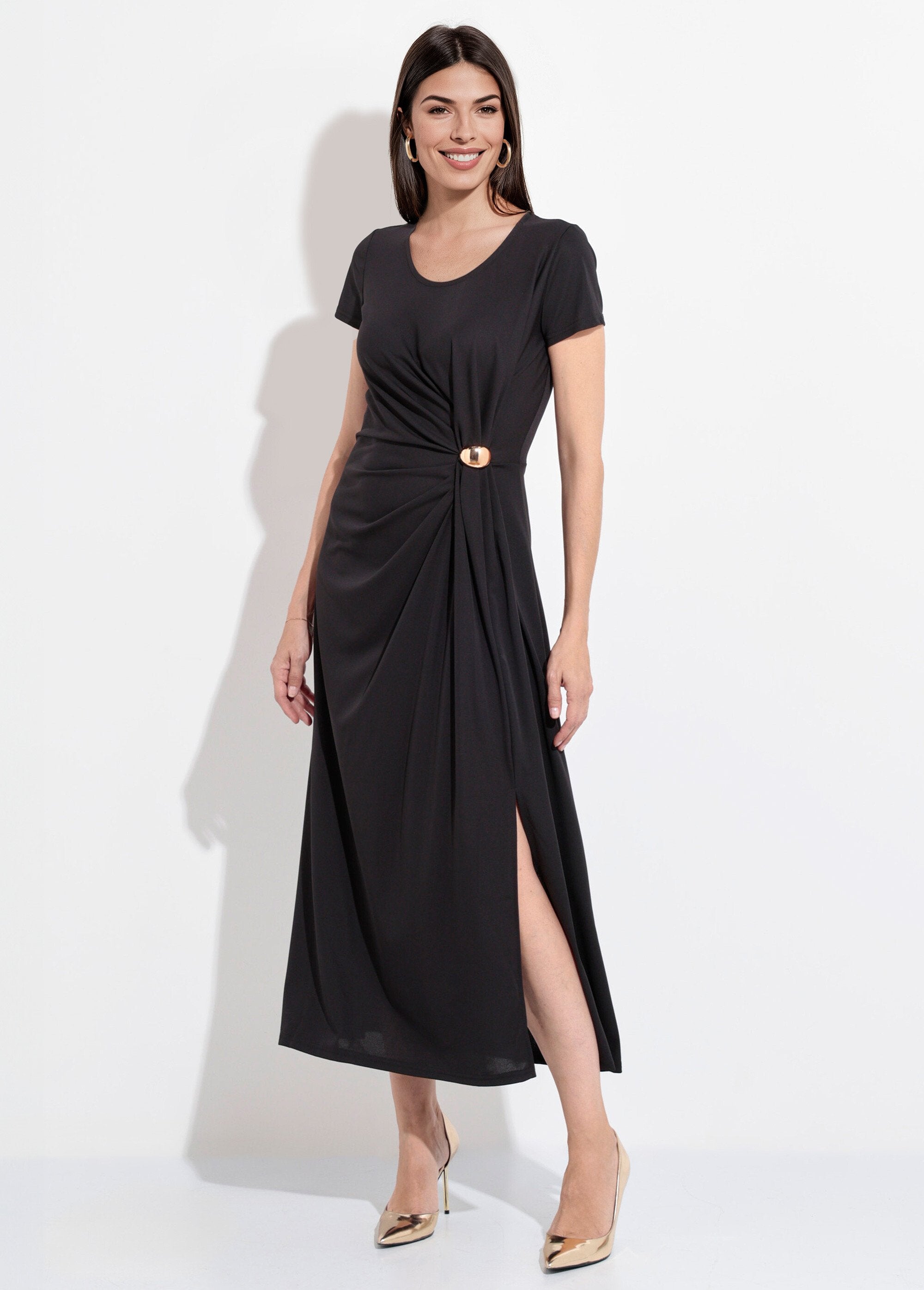 Vestido_largo_fluido_de_malla_con_detalle_de_joya_Negro_FA1_slim