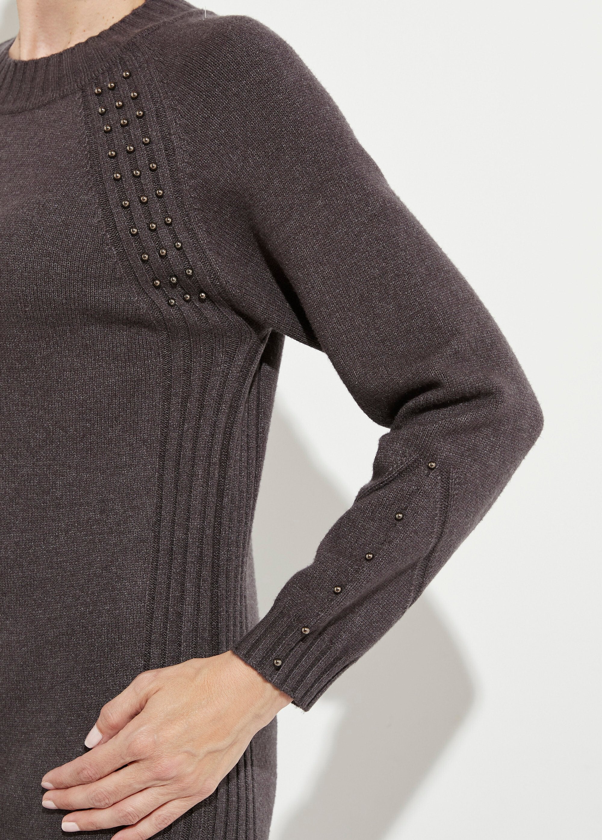 Vestido_de_jersey_de_cuello_alto_con_detalles_de_canalé_con_cuentas_Gris_antracita_DE2_slim
