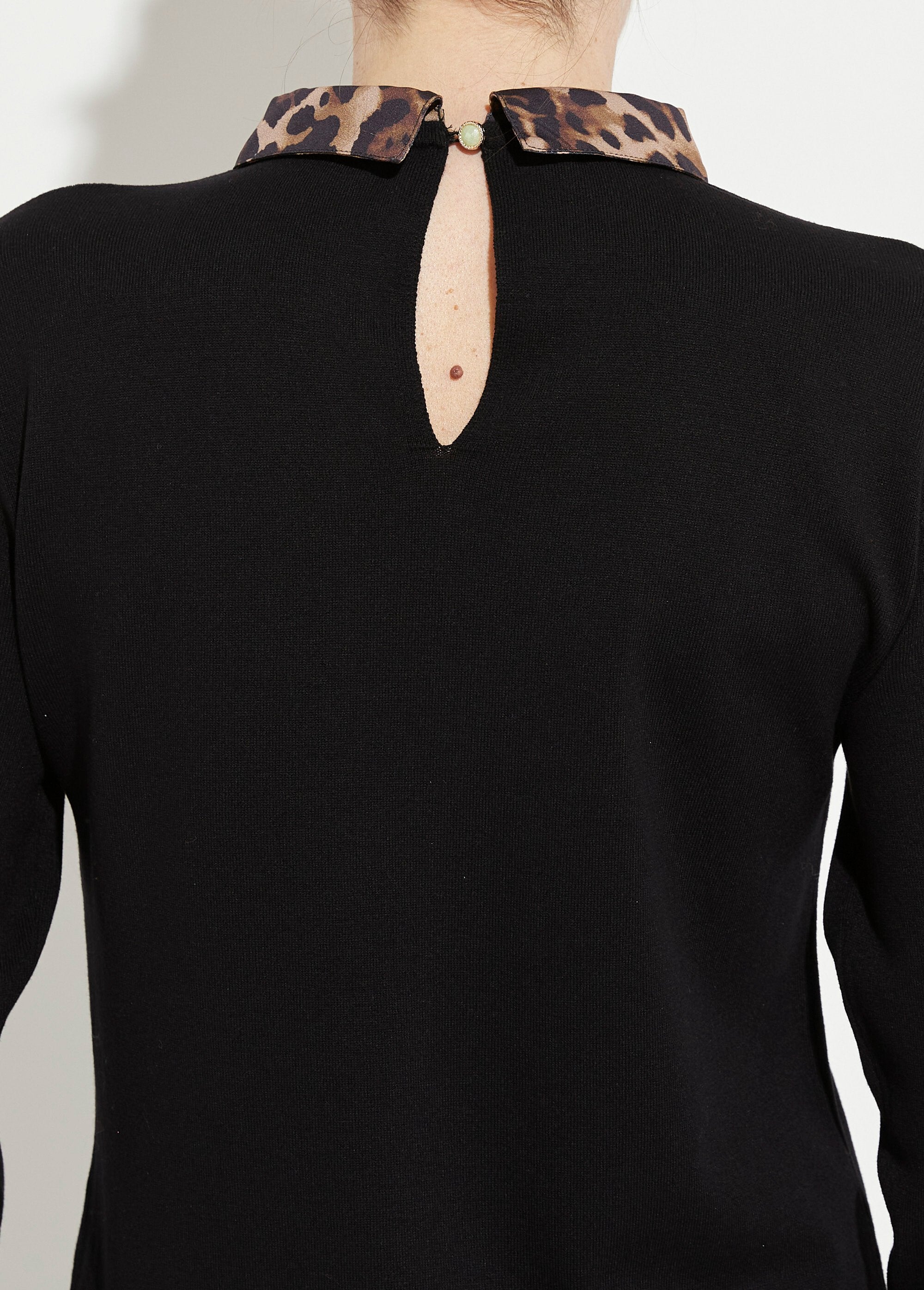 Robe-pull_noire_effet_2_en_1_voile_imprimé_léopard_Noir_DE2_slim