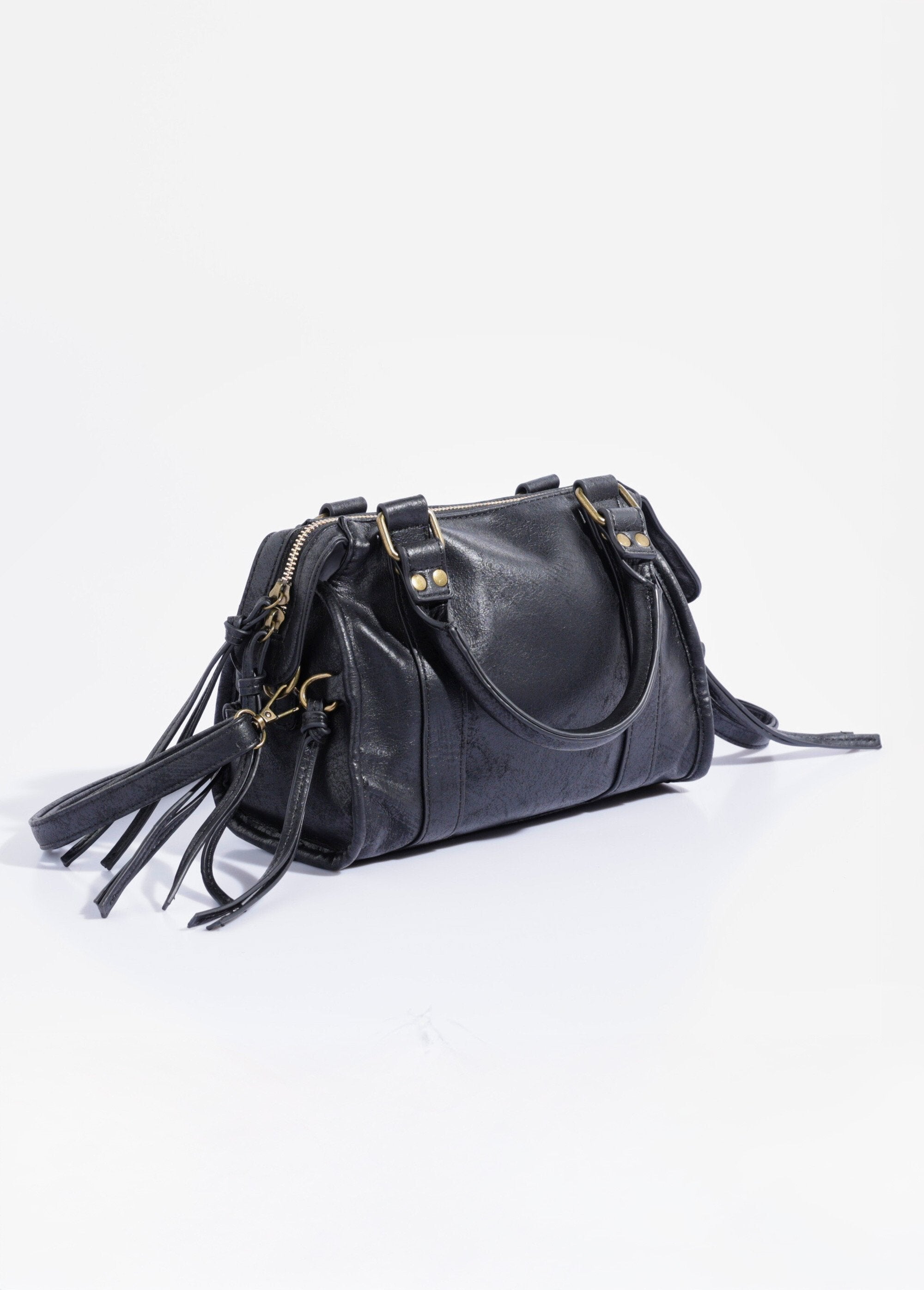 Bolso_de_mano_multieslabones_de_metal_envejecido_Negro_DO1_slim