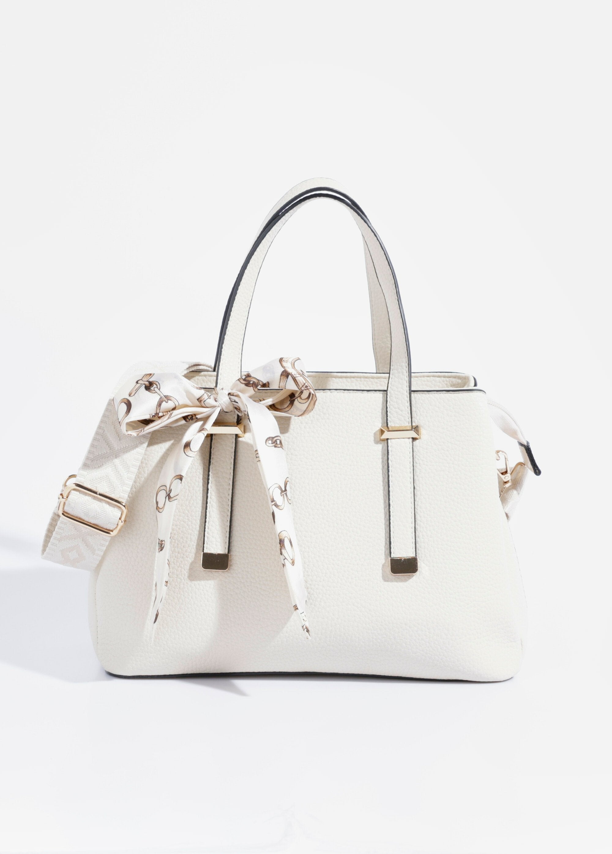 Bolso_para_llevar_al_hombro_o_en_la_mano._Beige_FA1_slim