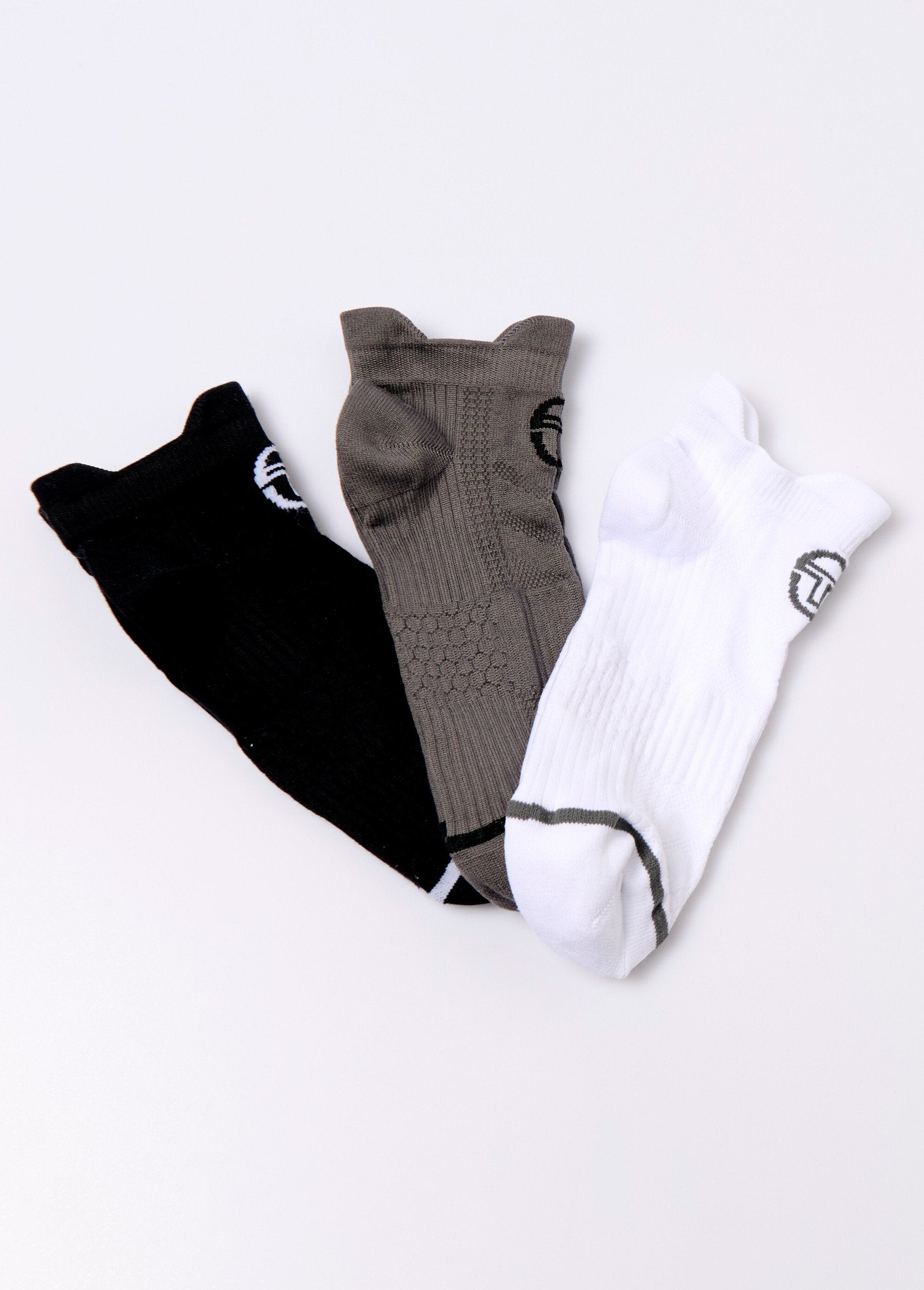 Pack_de_3_calcetines_texturizados,_oscuros_negro_lote_3_FA1_slim