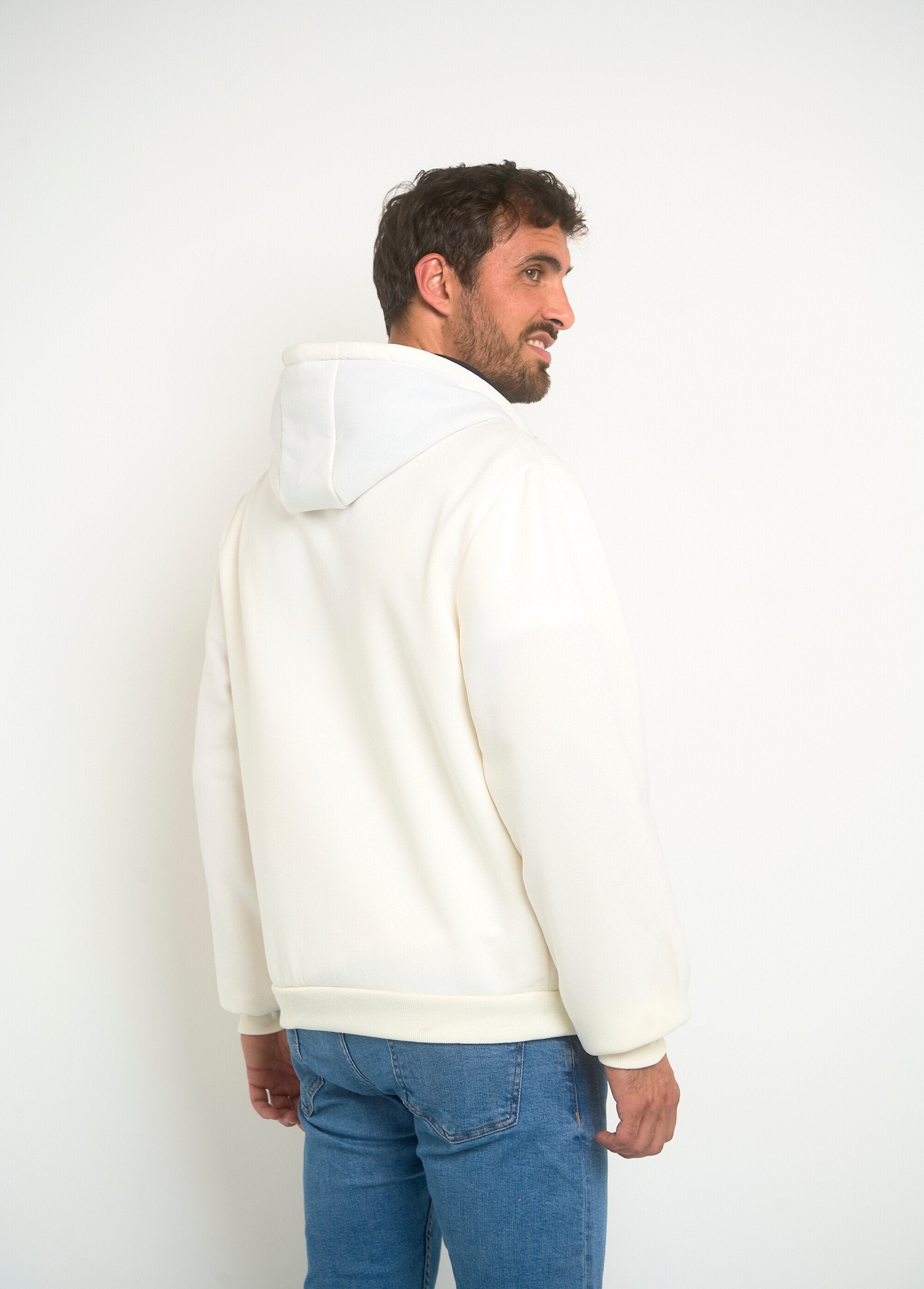 Sudadera_con_capucha,_cremallera_y_bolsillo_canguro_Blanco_y_azul_marino_DO1_slim