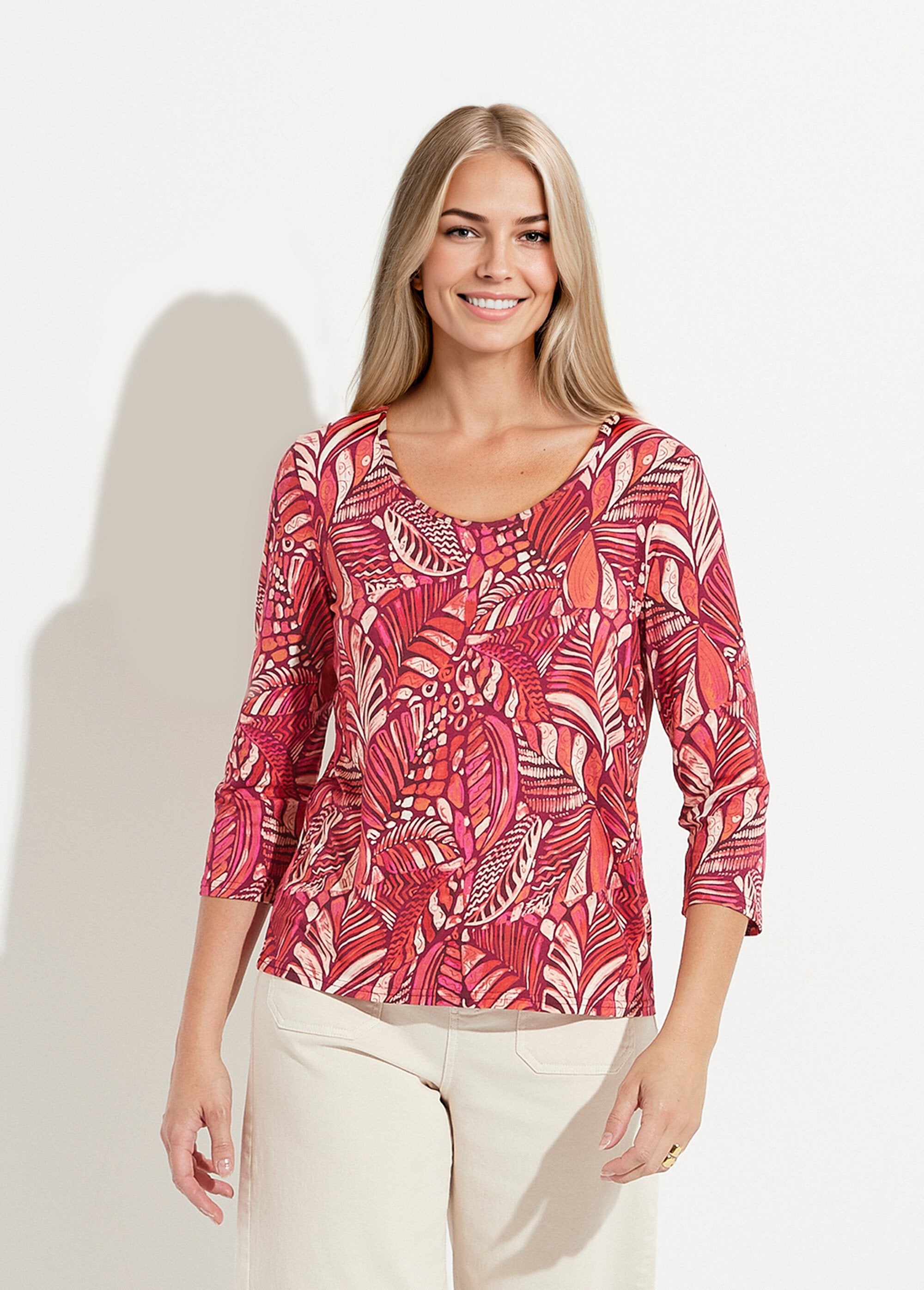 Camiseta_de_cuello_redondo_con_estampado_de_patchwork_rosa_y_naranja_FA1_slim