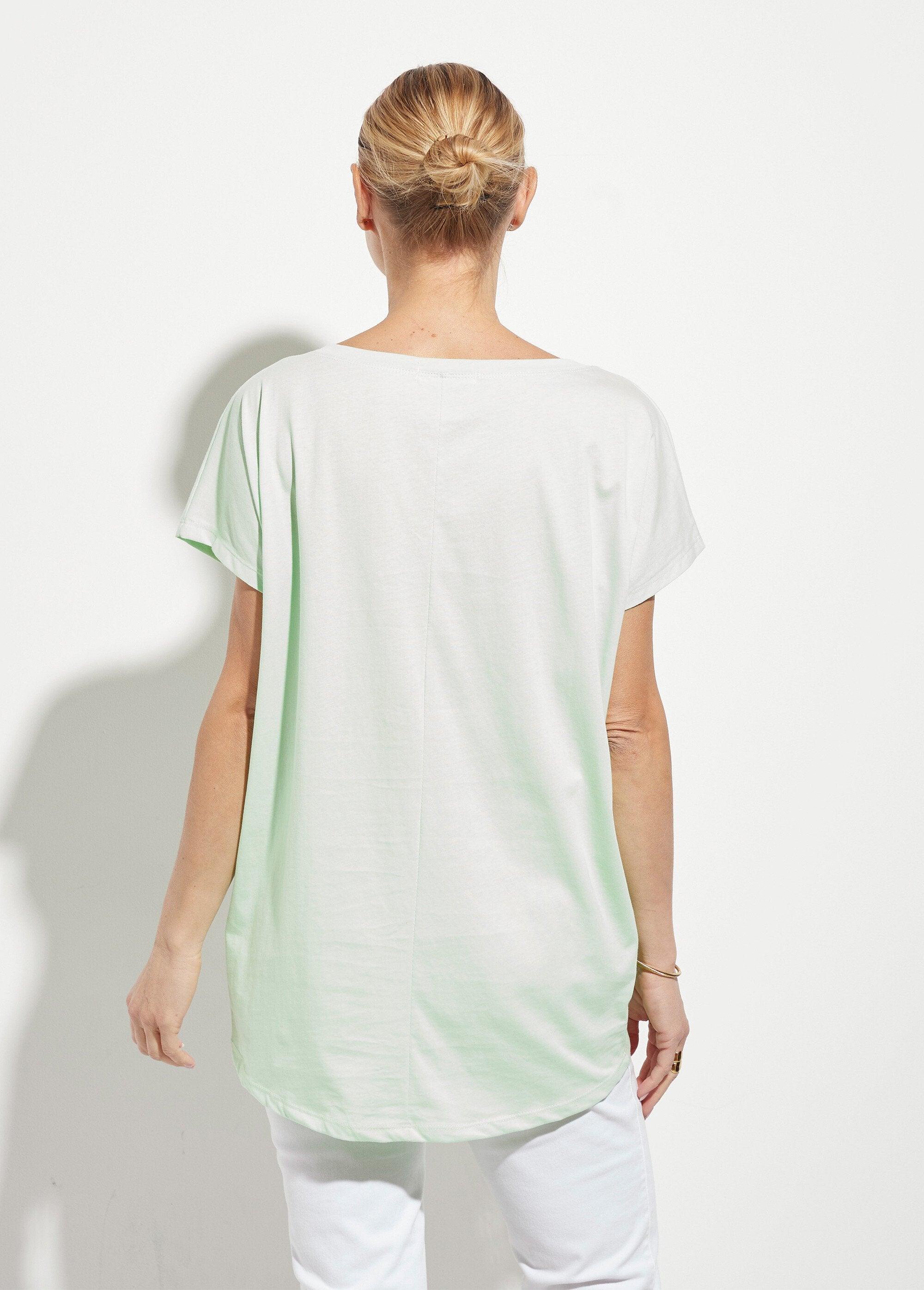Camiseta_de_cuello_redondo_con_estampado_Love_brillante_Verde_DO1_slim
