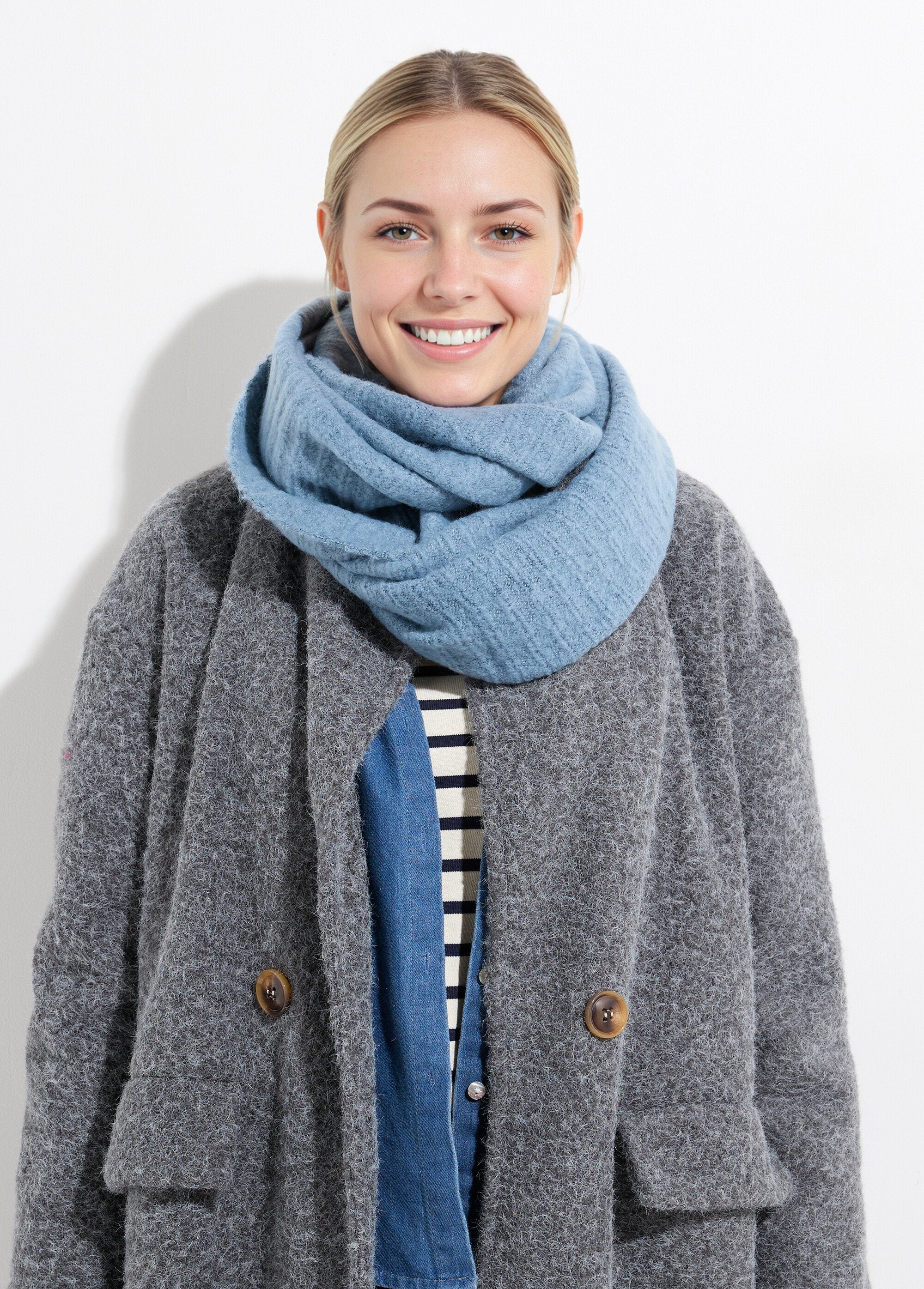 Tour_de_cous_snood_en_maille_mousseuse_Bleu_FA1_slim