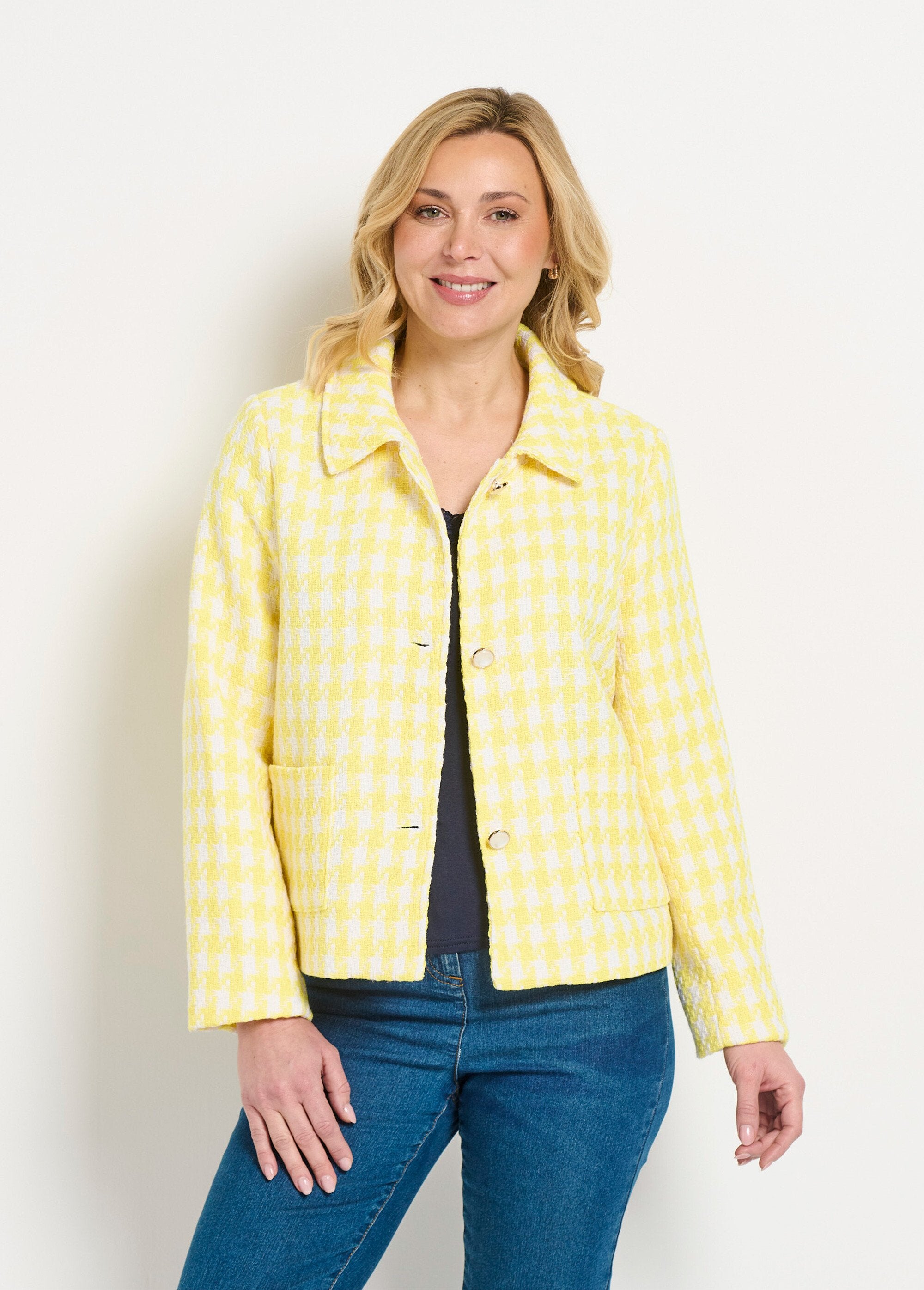 Chaqueta_corta_pata_de_gallo_amarillo_y_blanco_FA1_slim